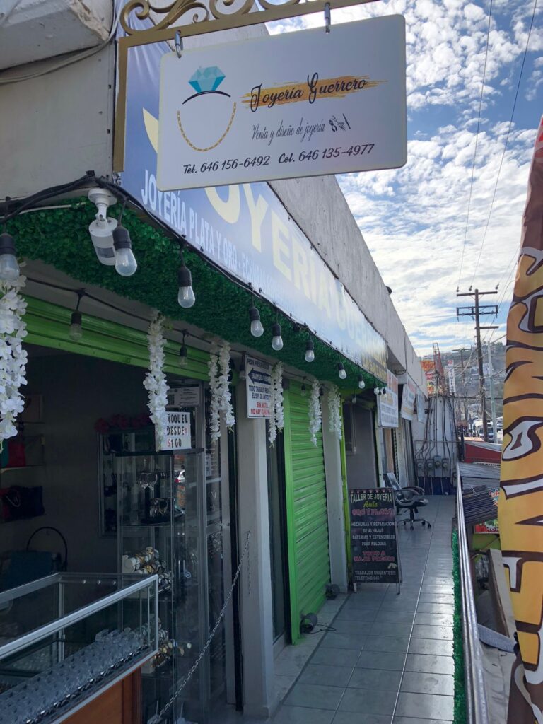 33726 joyeria guerrero 768x1024