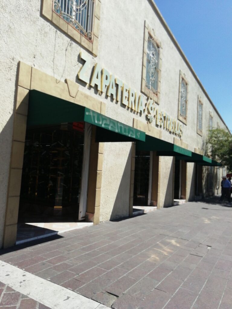 34223 zapateria 6 estrellas 768x1024