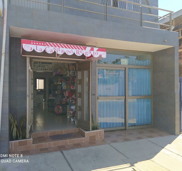 35264 la casita del regalo 768x719