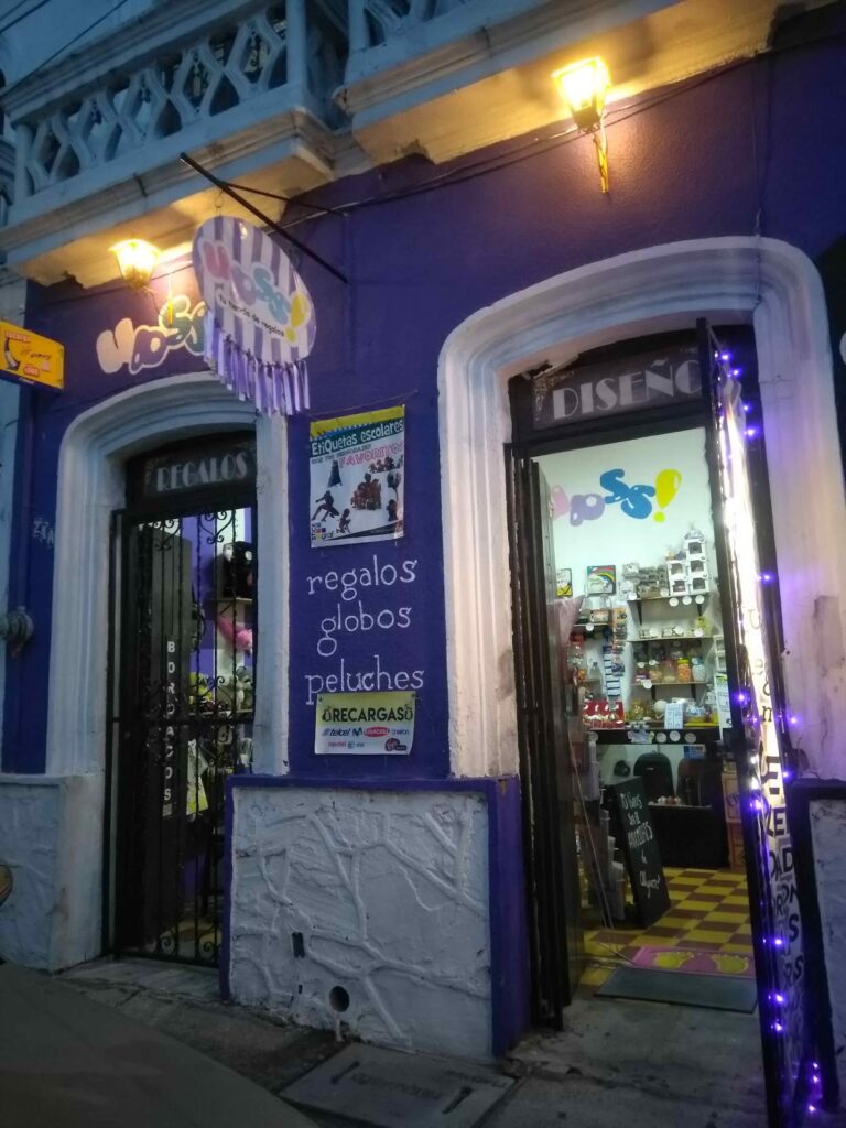 35326 upss tu tienda de regalos 768x1024