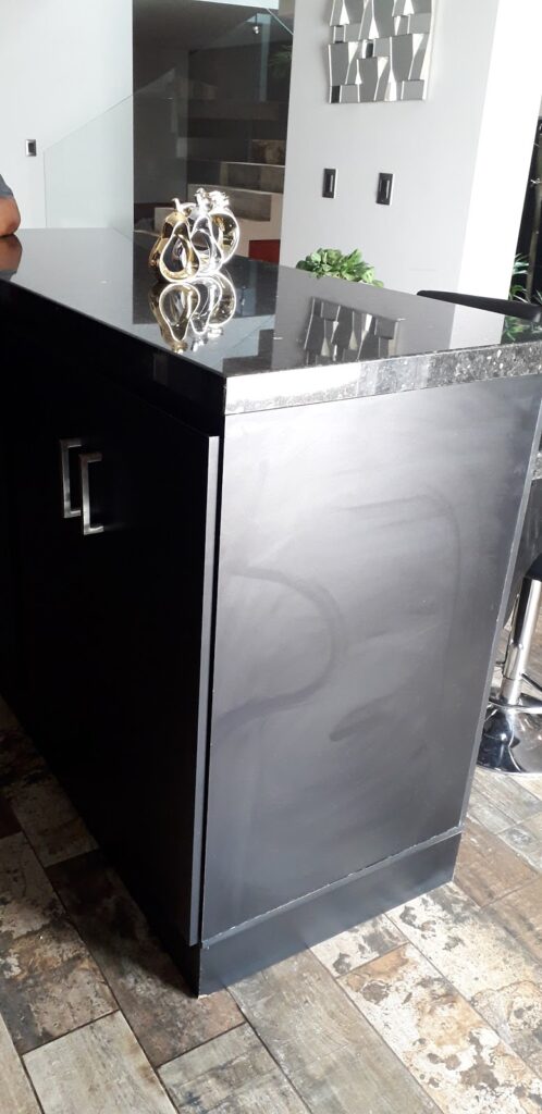 35744 disenos y acabados en madera 498x1024