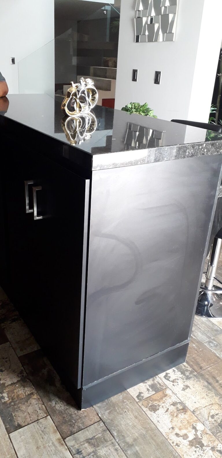 35744 disenos y acabados en madera 768x1579