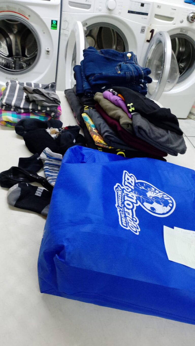 38837 lavanderia express 768x1365