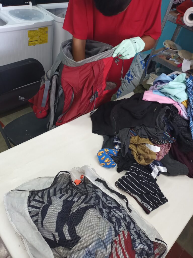 39186 lavanderia 8220tia candy8221 laundry 768x1024