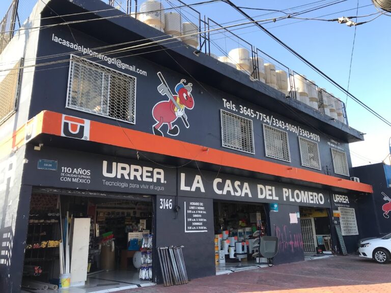 6783 la casa del plomero 768x576