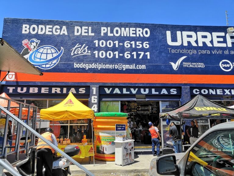 6787 bodega del plomero 768x576