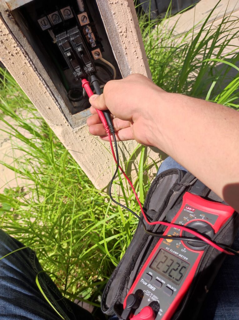 7512 electricistas profesionales 766x1024