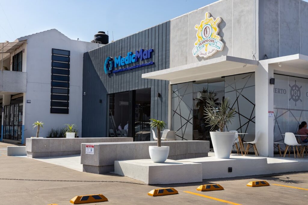 7757 medicmar nucleo medico de especialidades manzanillo 1024x683