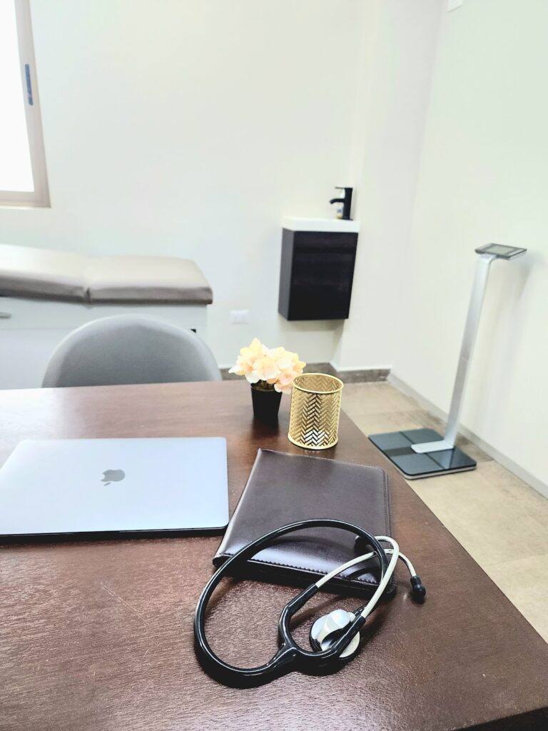 7963 dr. galdino hernandez 8211 endocrinologo 768x1024