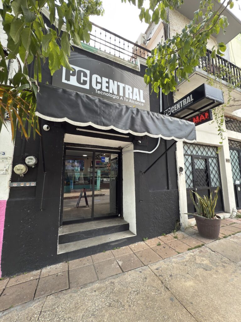 8292 pc central 768x1024