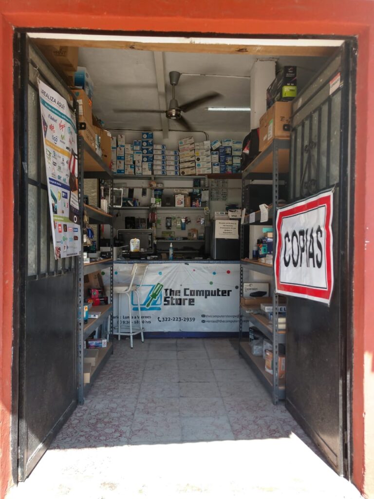 8505 the computer store pv 768x1024