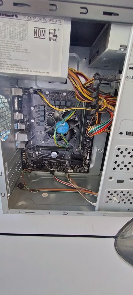 8591 servicio tecnico en computadoras zamora 461x1024