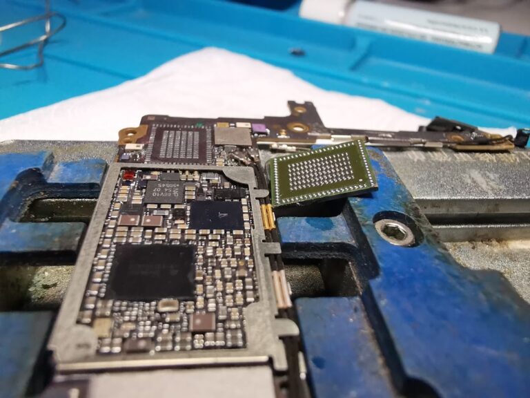 8667 huxmobile 768x576