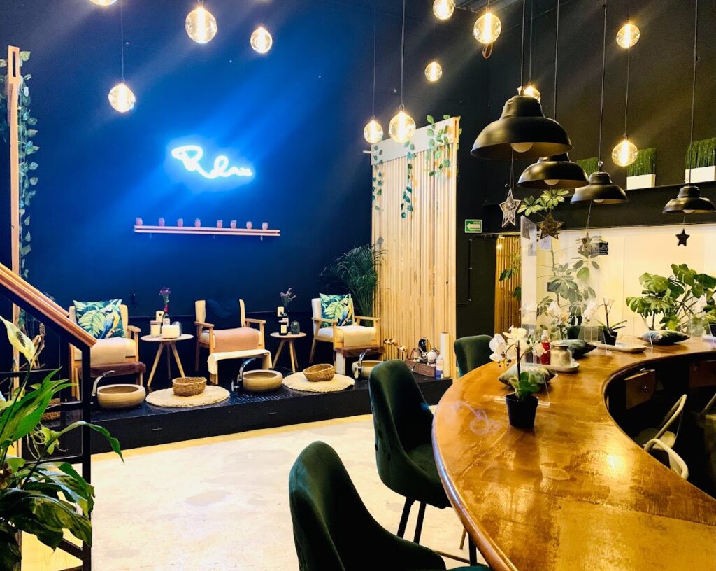 9886 zendaya spa satelite 1024x816