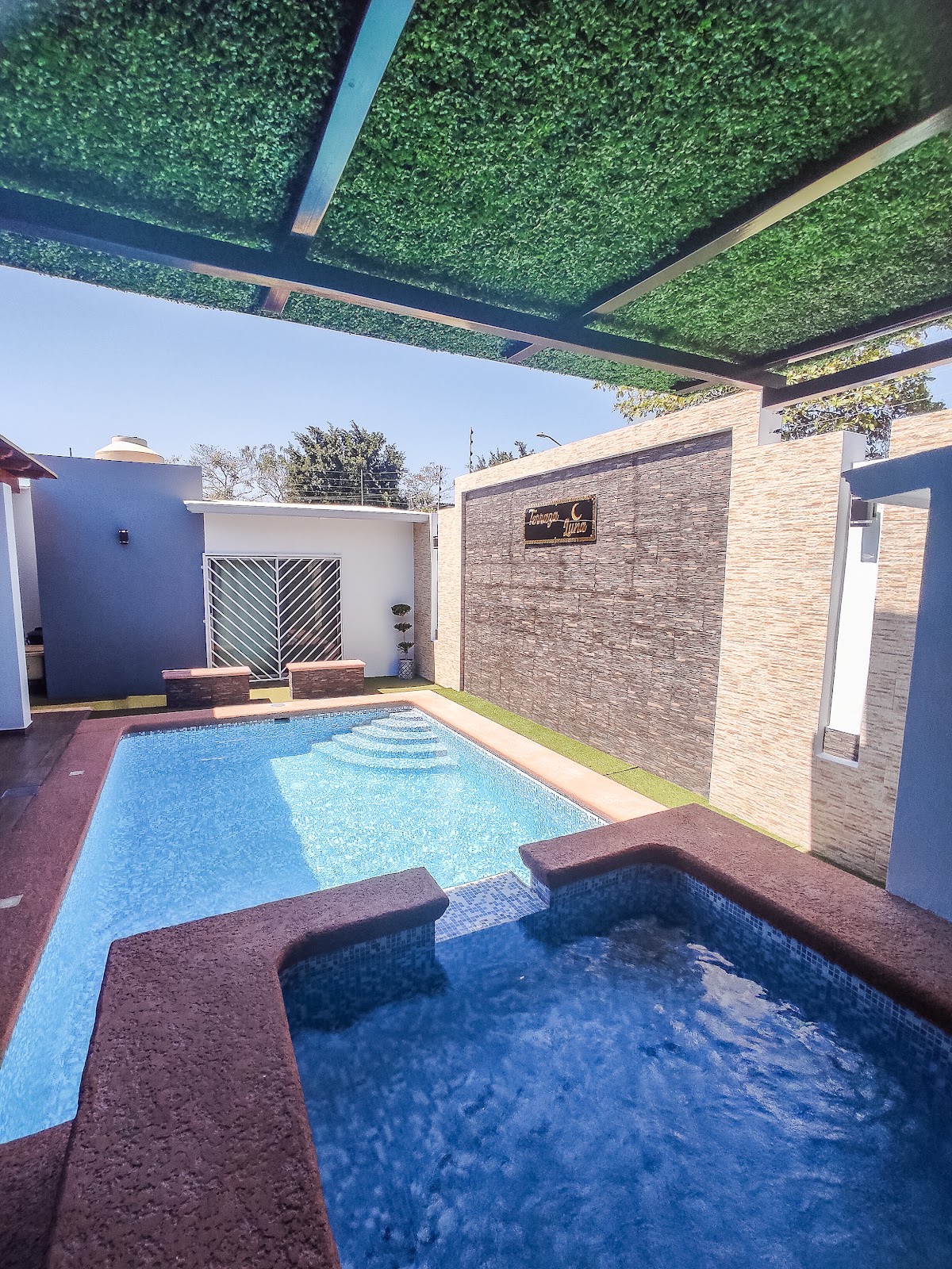 fanout-photo-1770408481066-2 fanout-photo-1770408481066-2