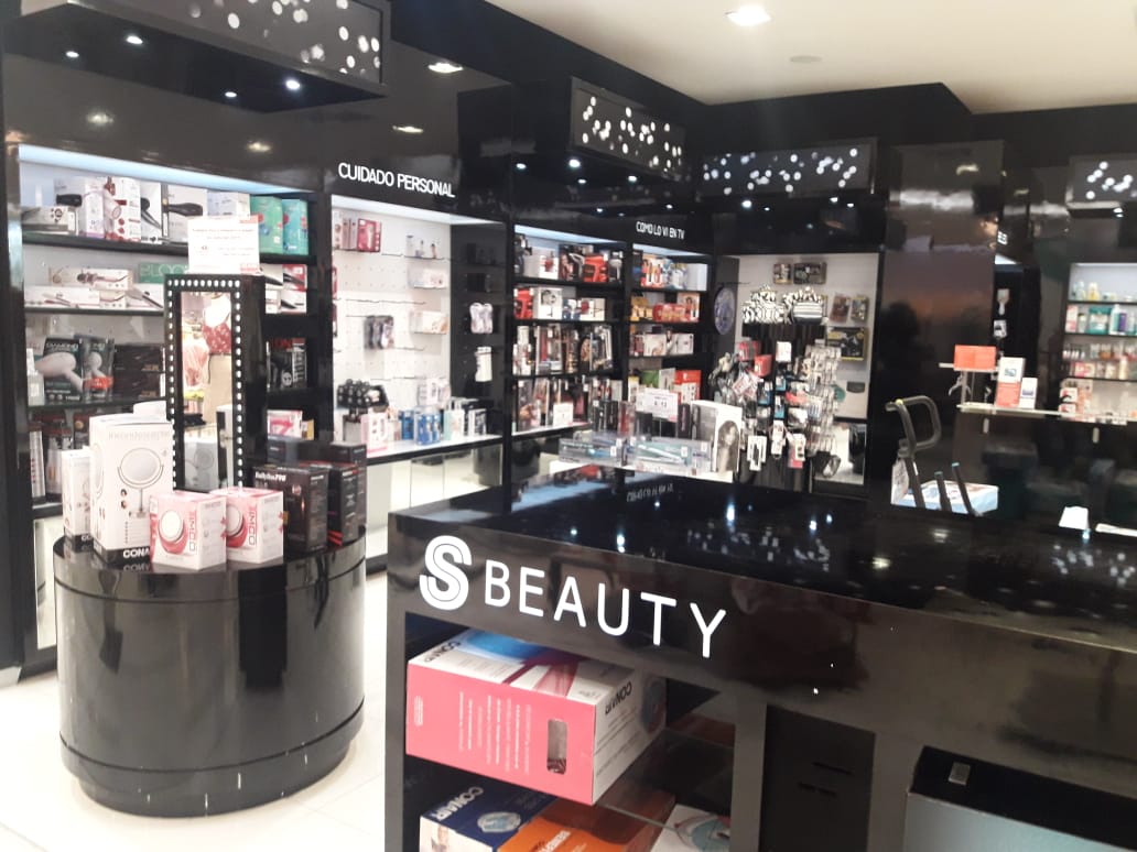 fanout-photo-1770412467967-5 fanout-photo-1770412467967-5