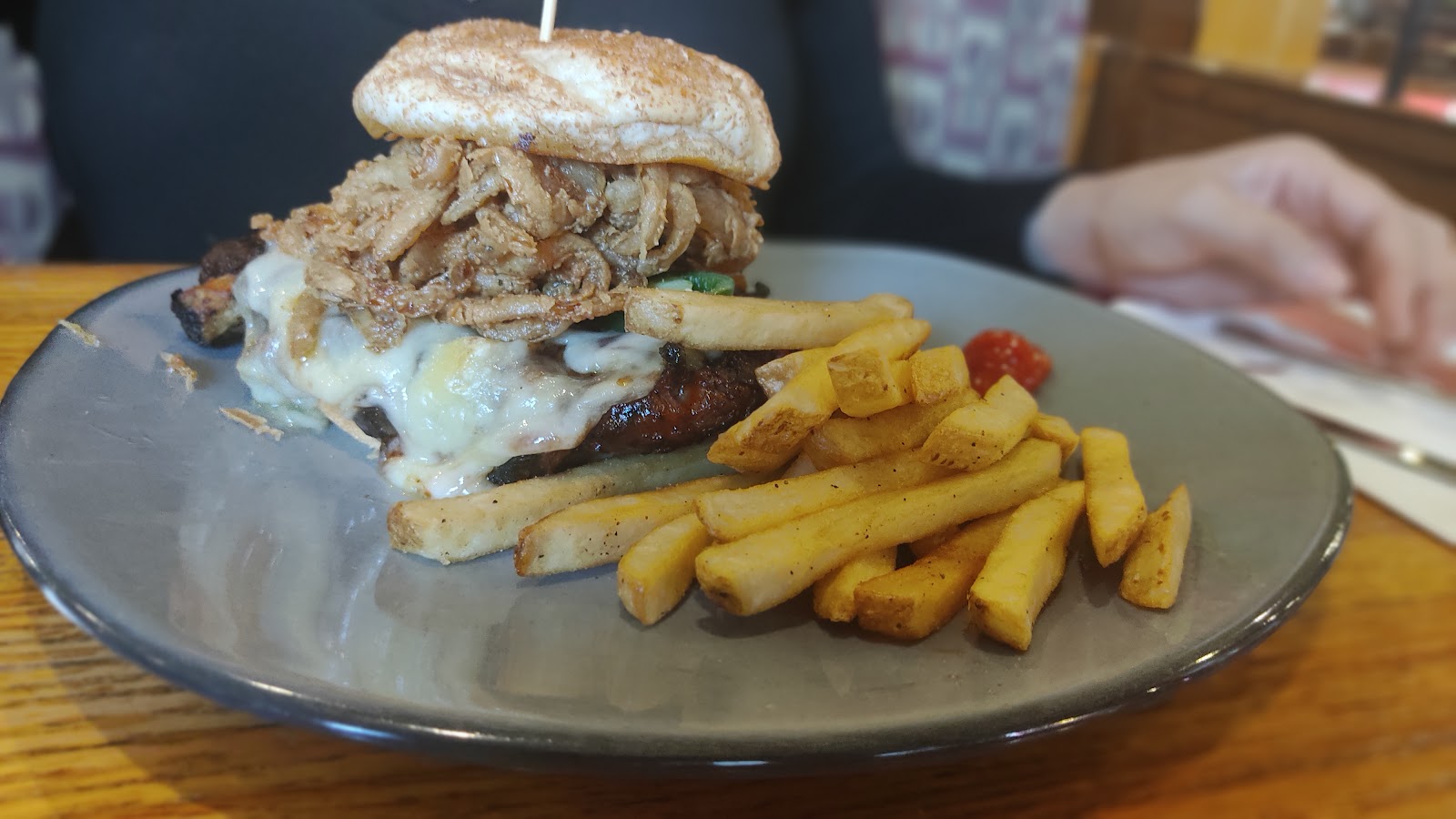 fanout-photo-1770412760642-4 fanout-photo-1770412760642-4