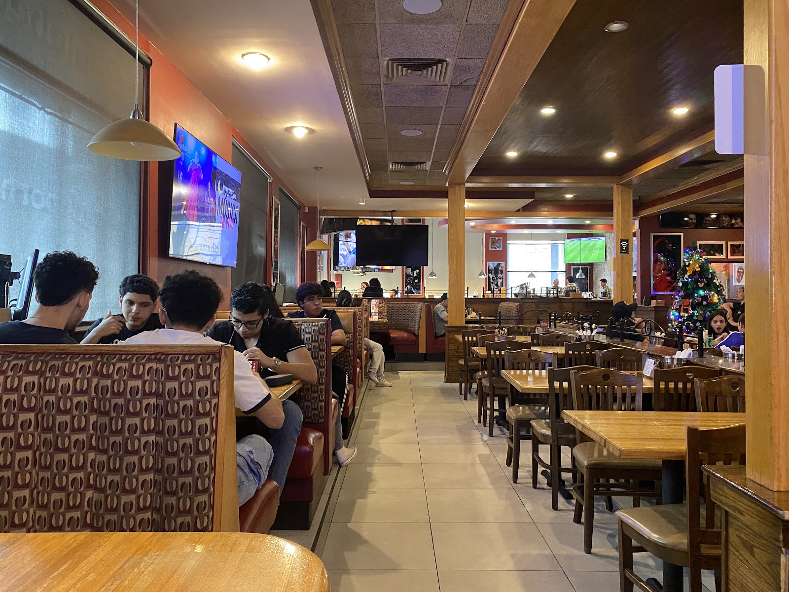 fanout-photo-1770412764891-10 fanout-photo-1770412764891-10