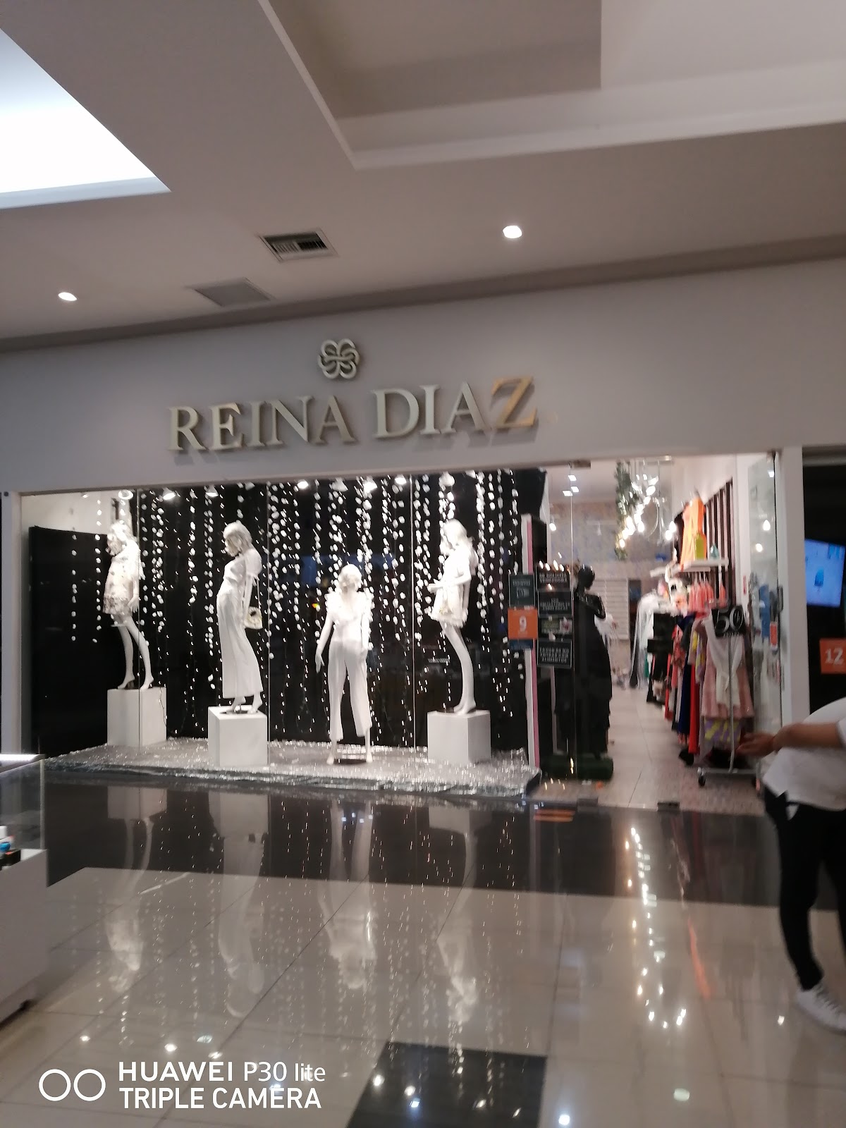 leetx-google-photo-1770150075035-2 leetx-google-photo-1770150075035-2