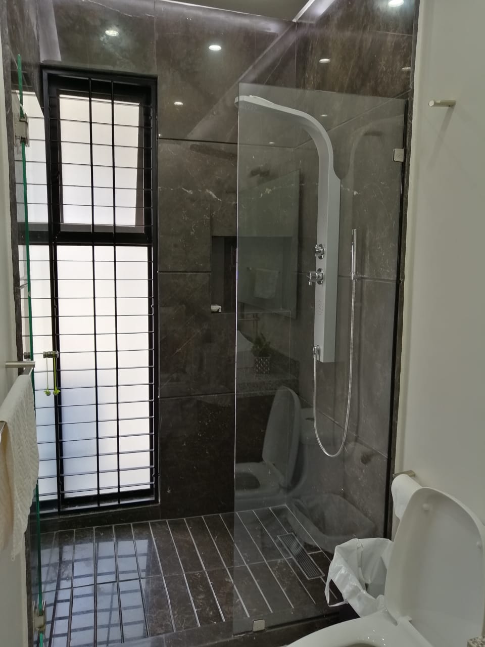 leetx-google-photo-46771-4 leetx-google-photo-46771-4