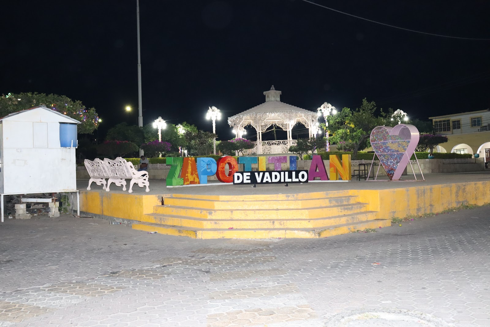 leetx-google-photo-47172-8 leetx-google-photo-47172-8