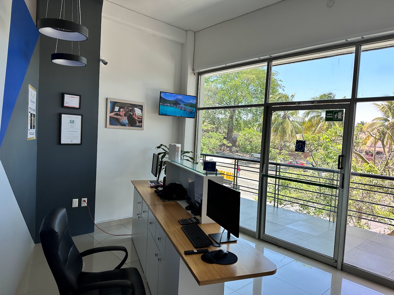 leetx-google-photo-47363-8 leetx-google-photo-47363-8