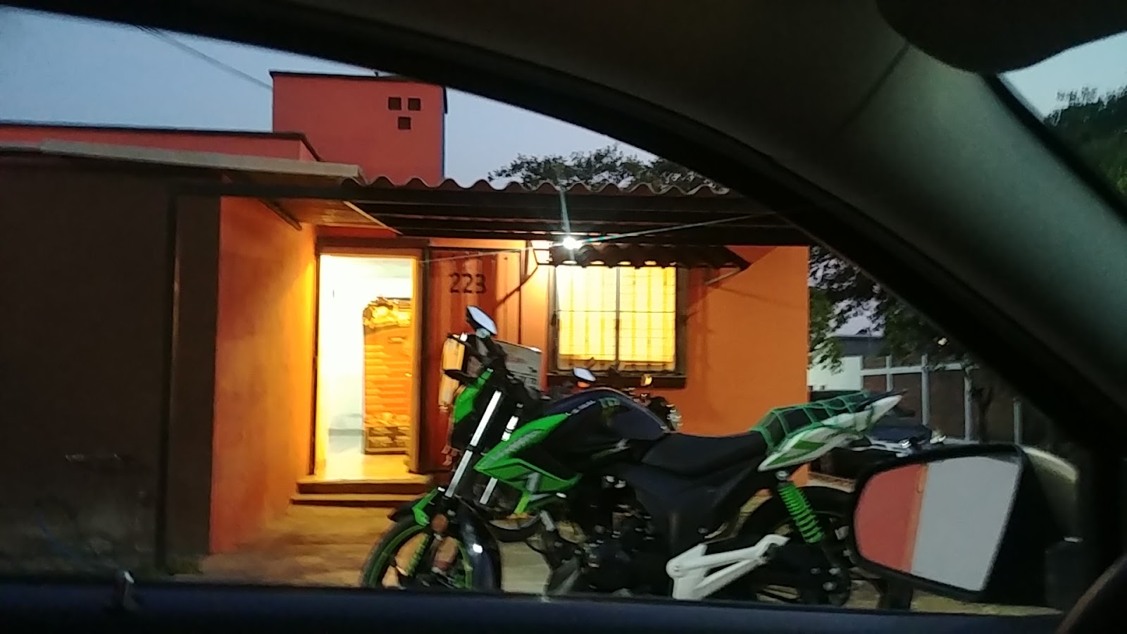 leetx-google-photo-53563-3-1 leetx-google-photo-53563-3-1